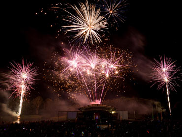 Spectrum fireworks displays